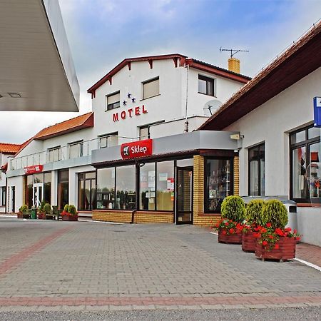 Motel Duet Granowo ภายนอก รูปภาพ